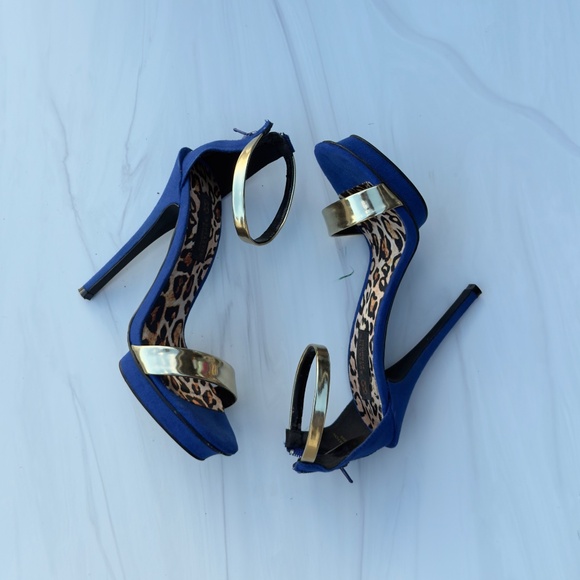 Socialite Blue and Gold Heels - size 7.5 - Picture 4 of 6
